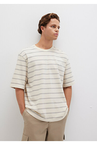 Mavi Grau gestreiftes Ecru-T-Shirt mit entspannter Passform / bequemer Schnit...