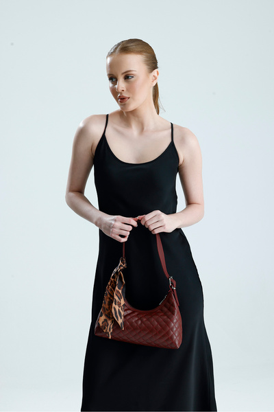 che atelier Women's Quilted Shoulder Bag Baguette Model Casual & Office Styli...