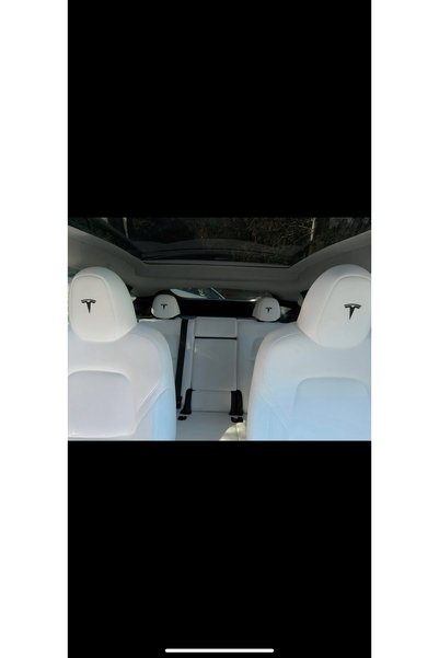 TESLA LOGO KOLTUK DERİ YAPIŞTIRMA