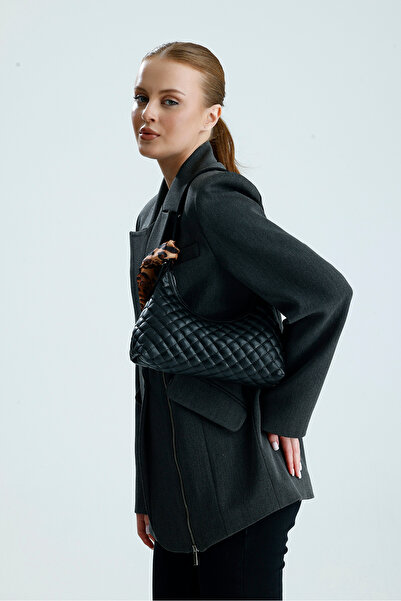 che atelier Women's Quilted Shoulder Bag Baguette Model Casual & Office Styli...