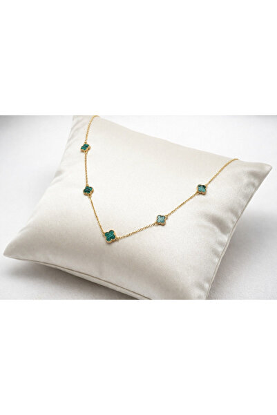 M2 group Ellis Gold Bracelet, Cliff Model, with an emerald green clover flowe...