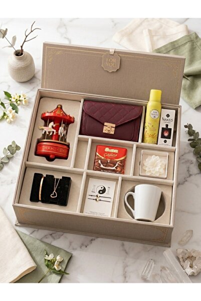 OEM Sevgiliye Kadınlar günü ,Çanta, Takı, Çikolata ve Kupa İçeren Özel Premiu...