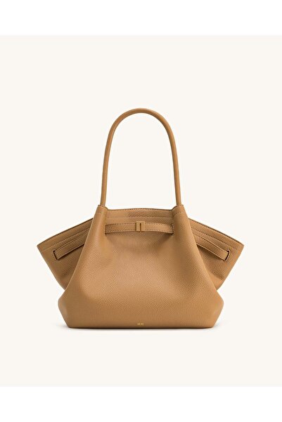 JW PEI حقيبة هانا متوسطة الحجم - لون لاتيه