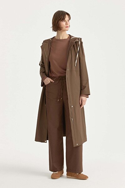 Nihan Apolet Detaylı Beli Büzgülü Trençkot Kahve