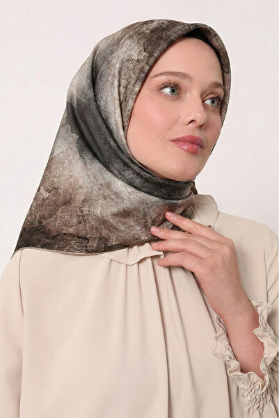 Levidor Tencel Scarf Batik Pattern Brown