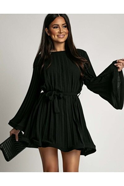 ADAMODA.RO Elegant short pleated dress with bell sleeves