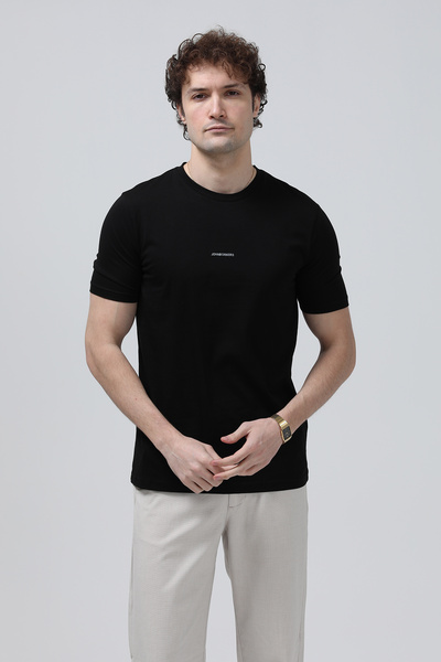 JB John Borners تي شيرت رجالي برقبة دائرية من جون بورنرز مطبوع 100% قطن لو تي...