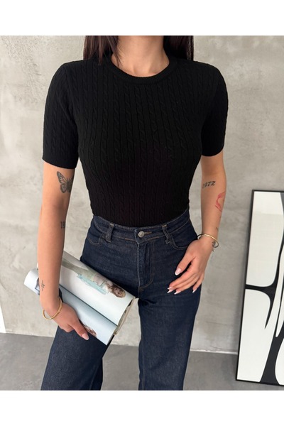 Noi Belis Soft-Textured Hair Knitted Detail Ss26Bz0045