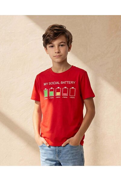 REDTAG تي شيرت أحمر مطبوع للأولاد الكبار