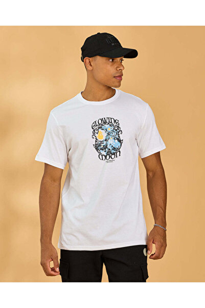 REDTAG Men White Basic Graphic T Shirt