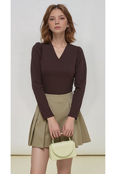DEVRİMAY TEKSTİL Καφέ μπλούζα με λαιμόκοψη V και πέτο ελαστικό ύφασμα Κρεπ