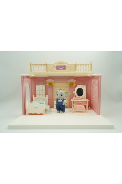 Avaleea Dormitor pentru papusi cu mobilier si figurina