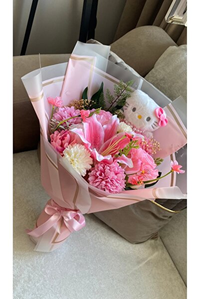 Kelebek Dünyası Hello Kitty Zambak Buketi