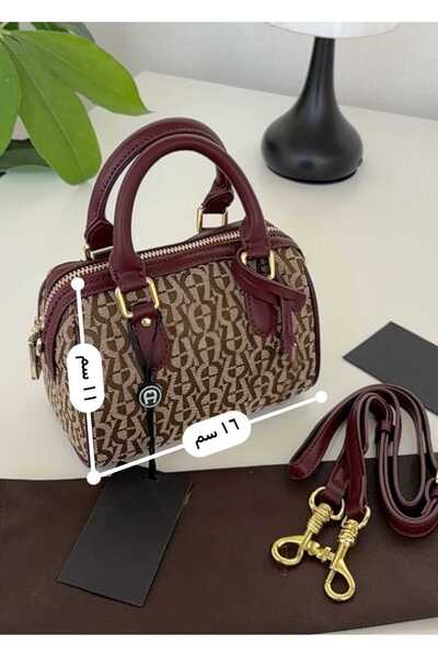 Gerenic A stylish Shoulder Bag of excellent quality with accessories