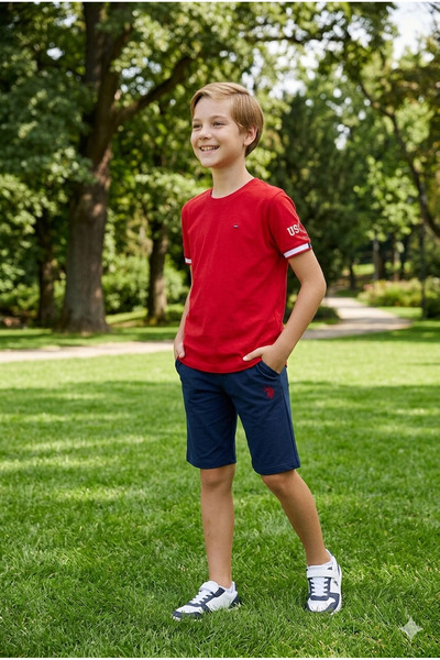 U.S. Polo Assn. طقم شورت للأولاد من يو إس بولو أسن قماش جيرسي وحيد باللون الأحمر