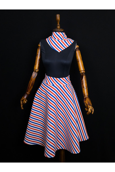 Sihirli Düğmeler Flared Skirt