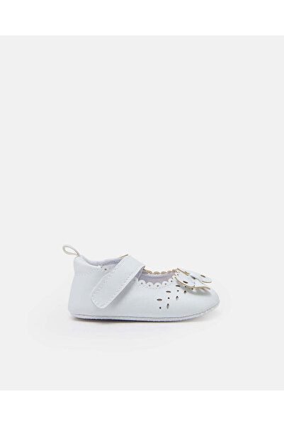 REDTAG حذاء تفاصيل فيونكة أطفال أبيض مزين بفيونكة (من 0 إلى 18 شهرًا)