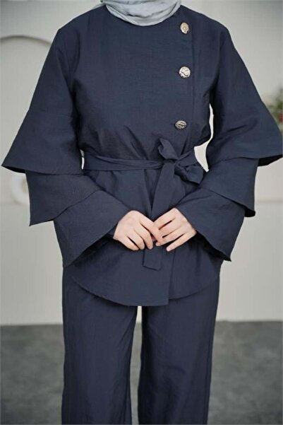 Dipmoda Women's Navy Blue Layered Sleeve Gold Button Detailed Hijab Set Dpvq3139