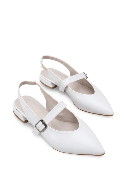 Riccon حذاء نسائي بمقدمة مدببة ومفتوح من الخلف حذاء بكعب 0012505 أبيض ريفي