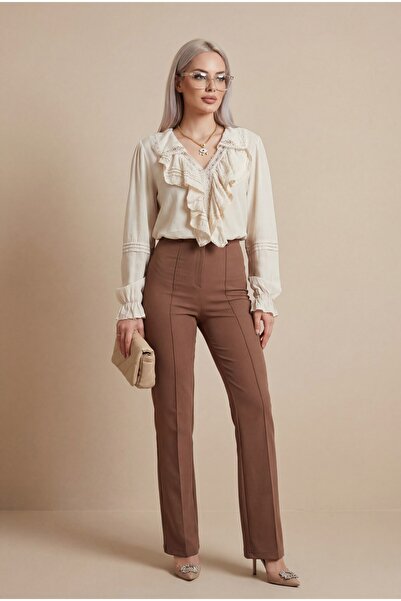 MissRunin önü Fırfırlı Fistolu Kolu Lastikli Bluz