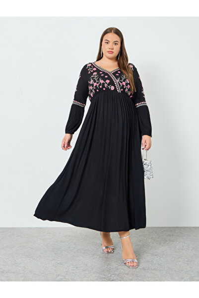 Styli Plus Size Embroidered Long Sleeves Maxi Dress
