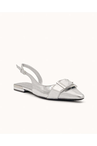 Dkny حذاء كليما المسطح ذو الكعب المفتوح