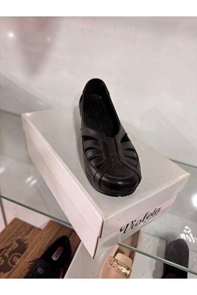 Castle Black 7022-1 Black Woman Leather