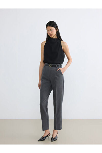 LC Waikiki Rmz Gi̇yi̇m Farkiyla Women's Pleated Fabric Trousers with Waist Belt