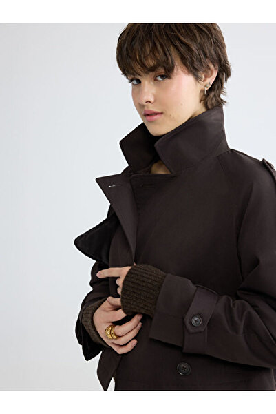 LC Waikiki Double-Breasted Roba Yaka Cropped Women's Trench Coat for Style Se...