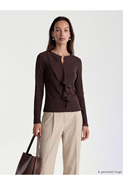 LC Waikiki RMZ GİYİM FARKIYA بلوزة بياقة روبا مكشكشة جديدة تمامًا