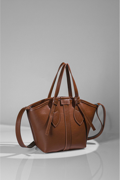 Rimense Ženska bež torba za ruku i preko ramena sa podstavom i patentnim zatv...