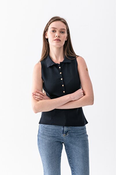 Butik Kadın Polo yaka çıtçıt düğmeli tşört