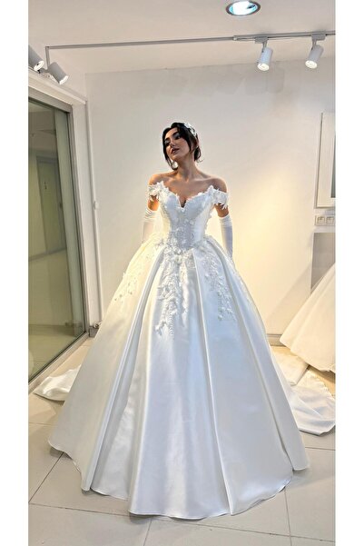 Zöhra avcı gelinlik ve moda PRENSES SATEN DANTEL DETAYLI GELİNLİK