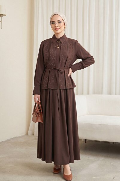 Modamorfo قميص برباط أمامي وتنورة بخطوط أمامية، طقم مكون من قطعتين - بني