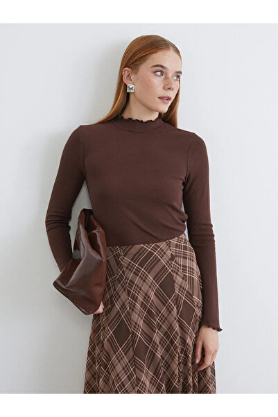 LC Waikiki LCW Modest Fırfırlı Dik Yaka Kadın Body