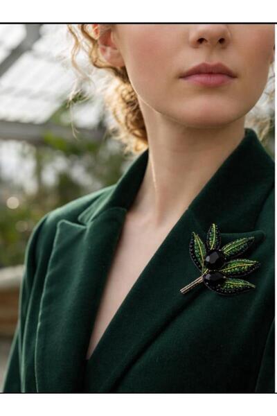 gurgum concept Zeytin Broş