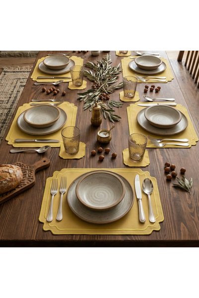 Solterra Design 4-Piece Baroque Embroidered Service Set for 2 People (2 Pieces Placemat , 2 Pieces Service Napkins)