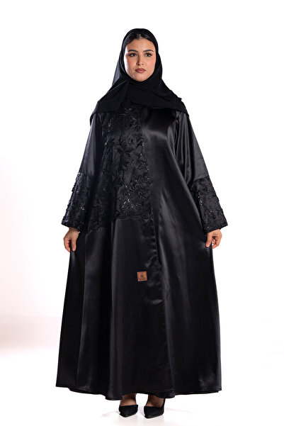Hasnaa Abaya Ahed's abaya in black