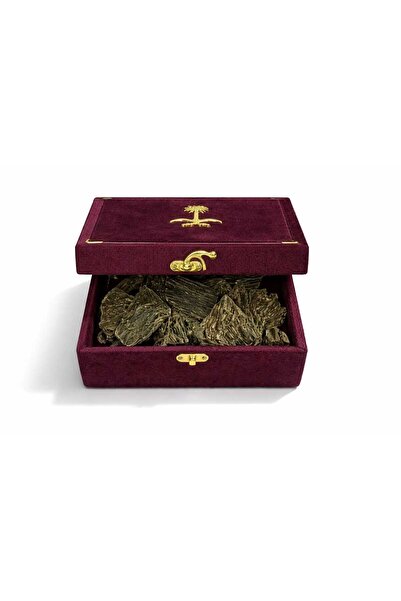 Roz 250 grams of blue Kalimantan oud.