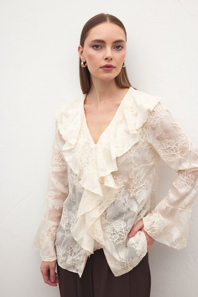 Sateen Fırfır Detaylı Nakışlı Gömlek - Bej