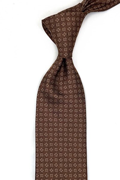 Kravatkolik Smeđa kravata sa malim uzorkom i maramicom KK13528