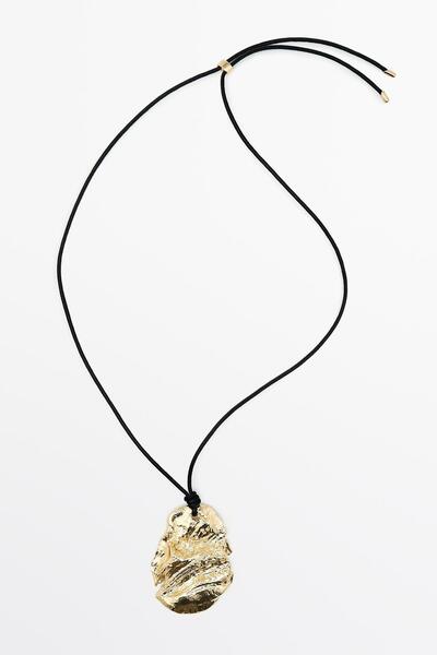 Massimo Dutti Fosil uçlu deri ip kolye