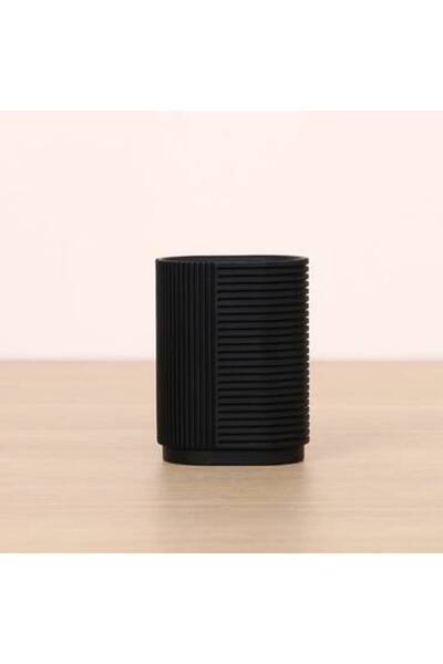 Cannon Canon black polyresin mug