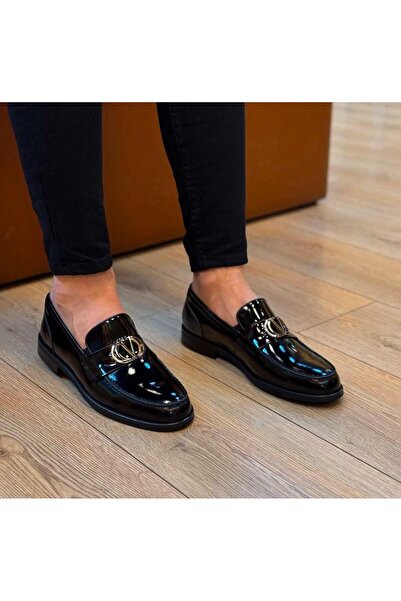 Parlak Tokalı Makosen Klasik Ayakkabı
