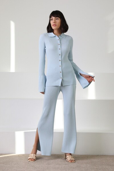 Ferraro Blue Buttoned Spanish Sleeve Slit Detailed V Viscose Knitwear Cardigan