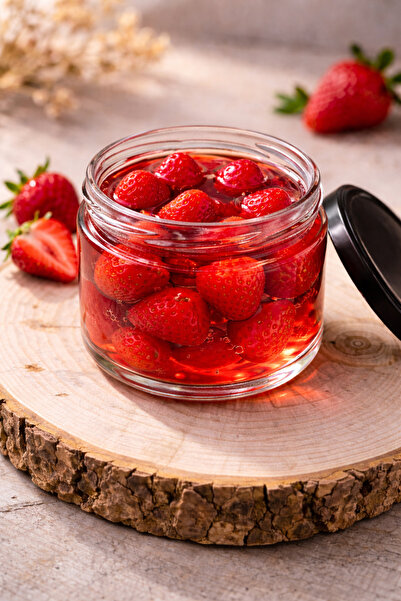 CandleCastCreation Çilek Reçeli Kavanoz Mum Kokulu