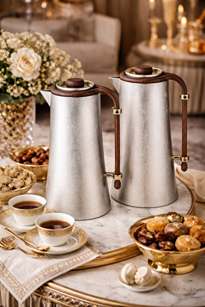 ALSAIF ✨ طقم ترامس ضيافة فاخر من السيف سعة 1 لتر + 1 لتر بتصميم فضي أنيق ومقب...