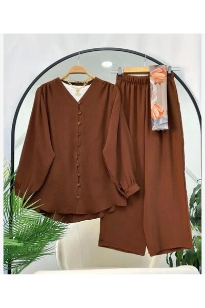 modasindoma Γυναικείο κοστούμι Ayrobin Mini με κουμπιά σε καφέ χρώμα