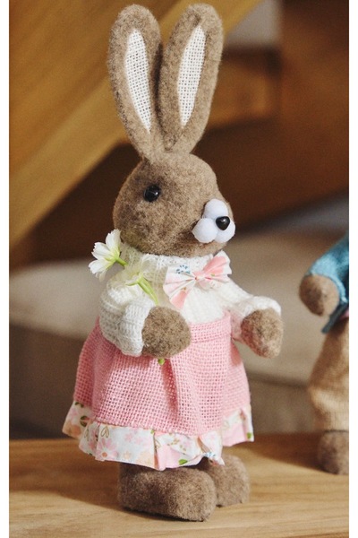 OEM Figurină de Paște cu iepuraș îmbrăcat