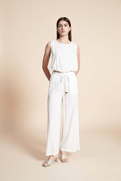 Yola Long plain wide trousers with belt